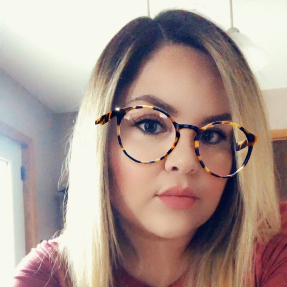 Meet your Posher, Lilianayjulion